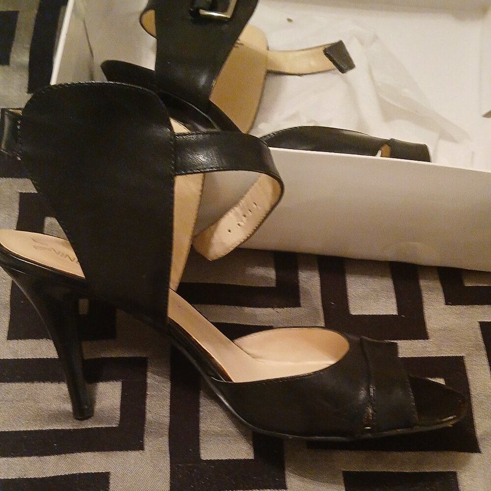 Heeled sandles